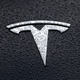 2 Dead After a Tesla Believed to be Driverless Crashes Into a Tree
